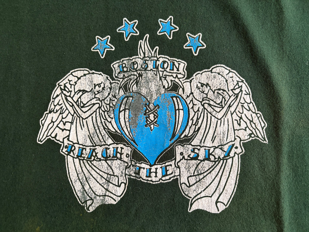 Reach The Sky - Original Vintage early 00’s T-shirt